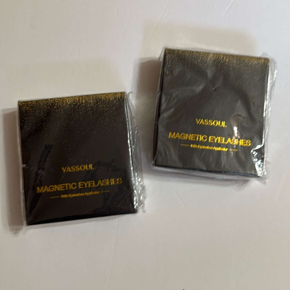 VASSOUL Magnetic Eyelashes with Applicator 2 Packs NEW